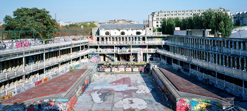 Illustration for article titled This Iconic Parisian Swimming Pool Is Reborn After 25 Years of Neglect